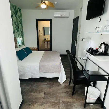 Πανσιόν Bajondillo Cozy (adults Only) 3*