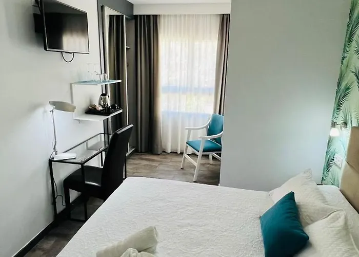 Гостевой дом Bajondillo Cozy (adults Only)