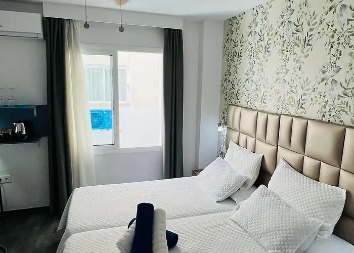 Pensión Bajondillo Cozy (adults Only) Torremolinos