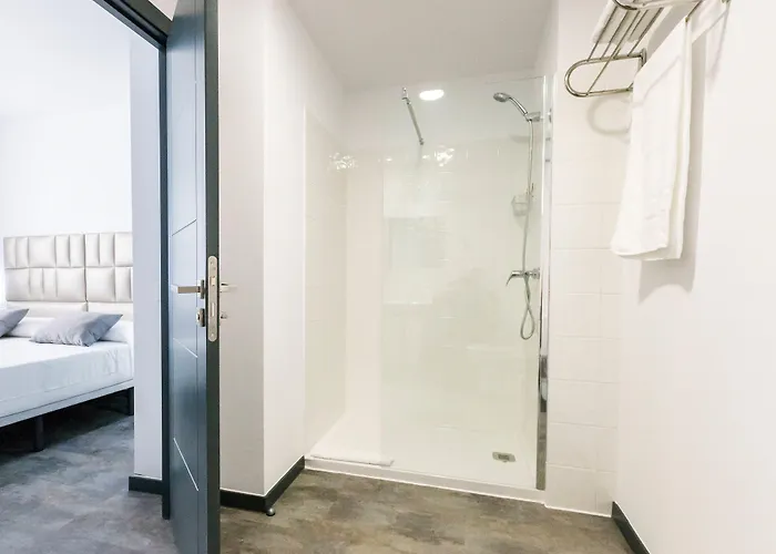 Гостьовий будинок Bajondillo Cozy (adults Only)