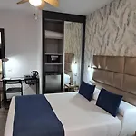 بيت ضيافة Bajondillo Cozy (adults Only) 3*