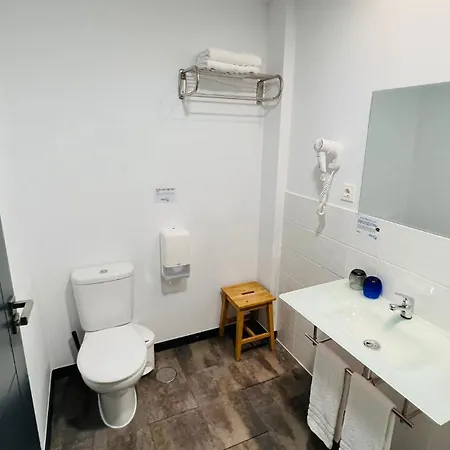 게스트하우스 Bajondillo Cozy (adults Only) 3*